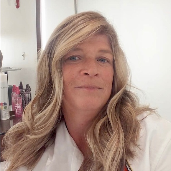 Meet your Posher, Robin - Picture 1 of 1